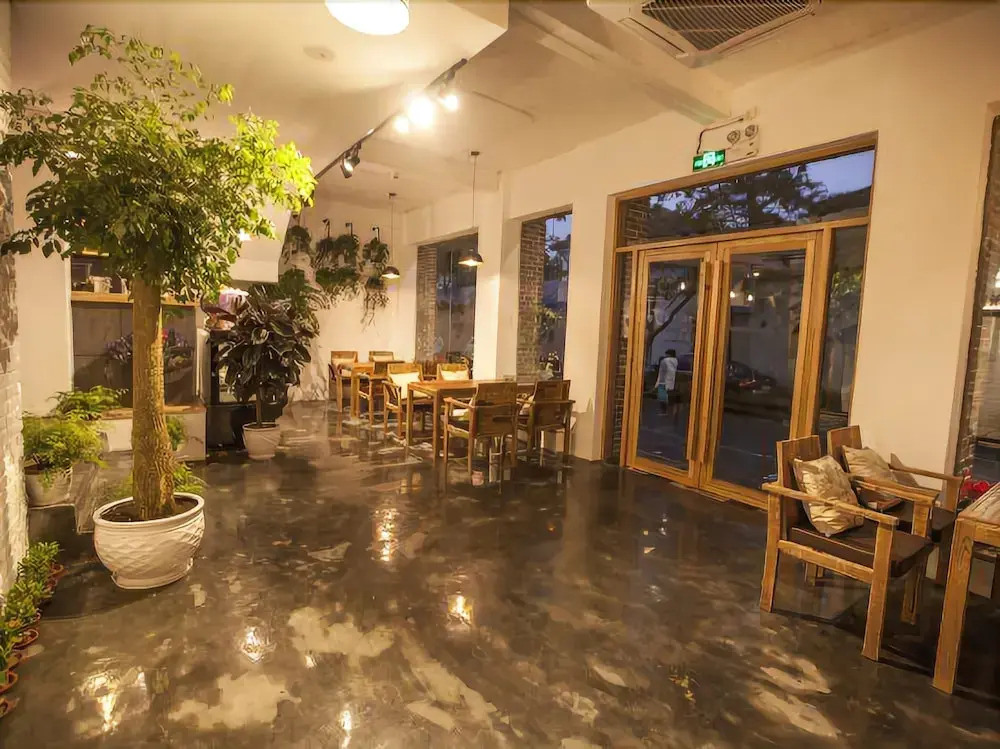 Yue Love Hotel