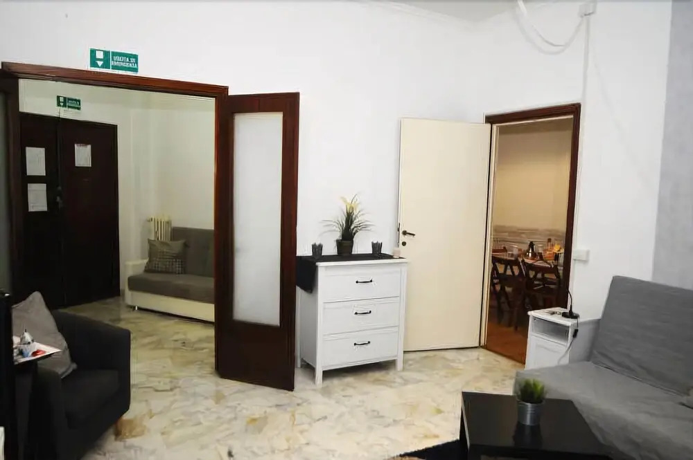 MYB Vatican Rooms