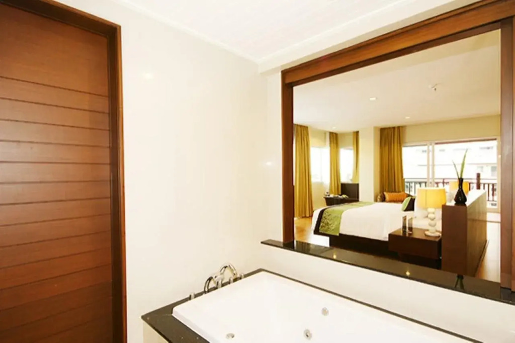 The Heritage Pattaya Beachfront Resort