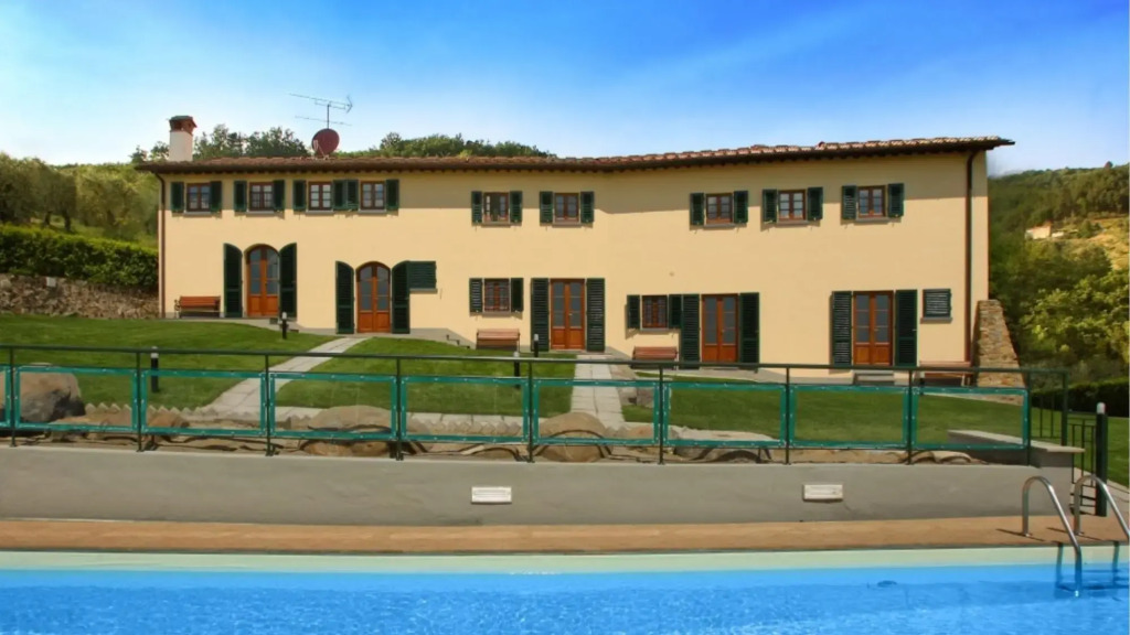 Superb Villa at Short Distance From Montecatini Pool Basketball Court Soccer Ping-pong Mountain-villa Ferrette