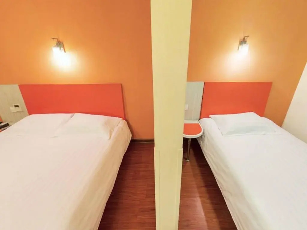 Motel 168 Tian Shan Road Inn