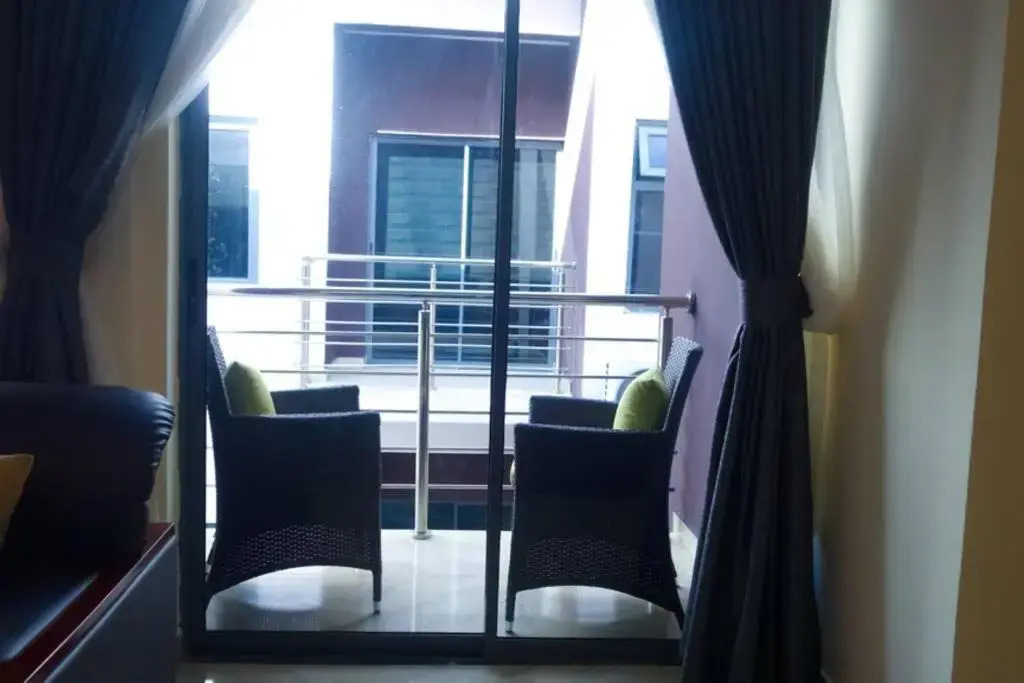 Stiyos Shortlet homes- Tastefully Furnished 3 Bedroom