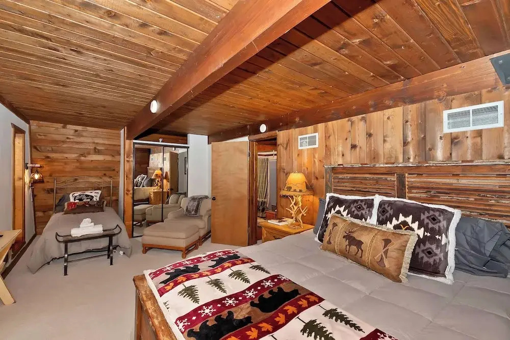 Yosemite Pines Cabin - Sleeps 6