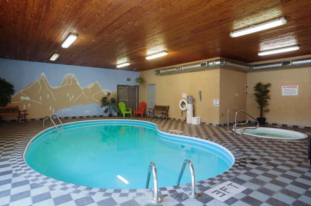 Canadas Best Value Inn and Suites Fernie