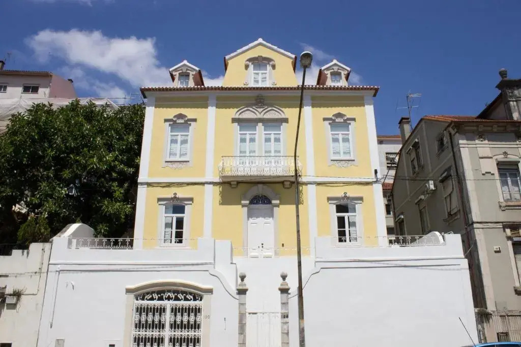 AQ 188 Guest House