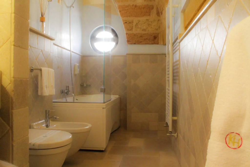 Kelina Charme Hotel by Cantine Due Palme