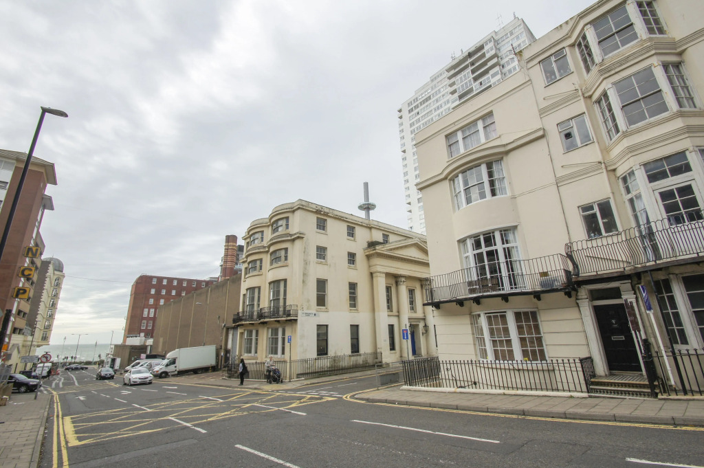 Cannon Spa Brighton Beach Apartments