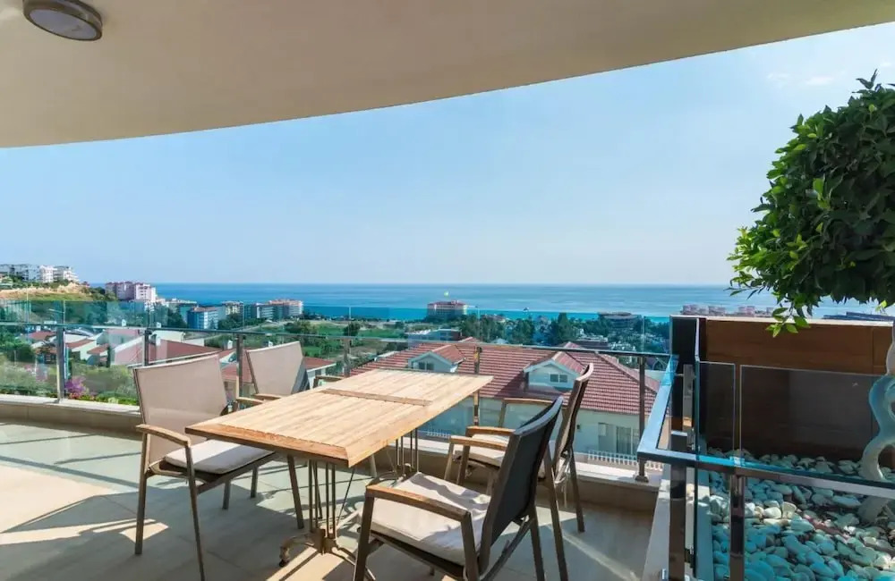 Splendid Home With Shared Pools and View Near Beach and City Center in Alanya