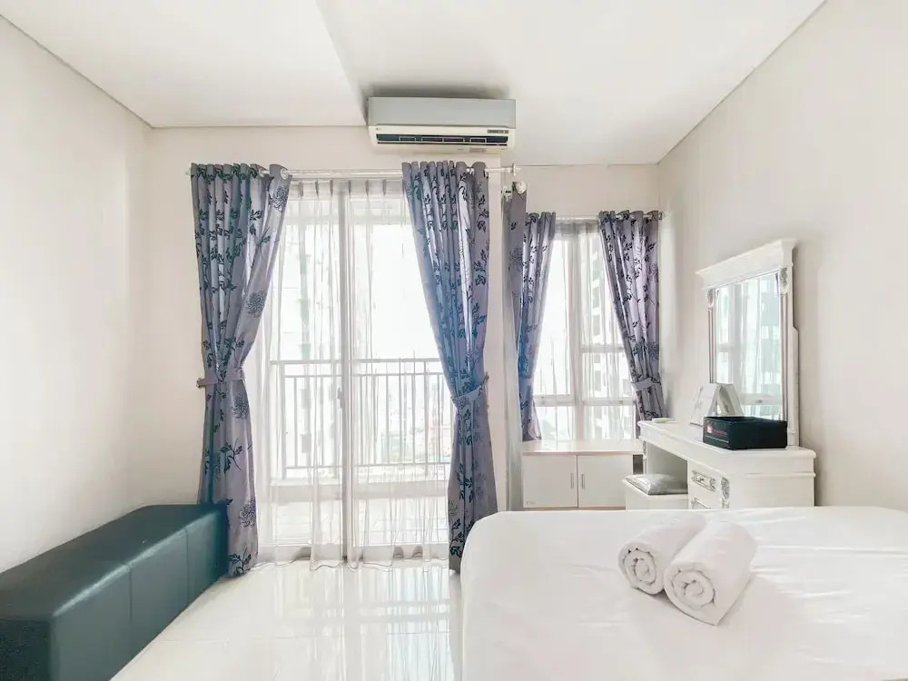 Good Deal And Restful 1Br At Apartment Thamrin Residence