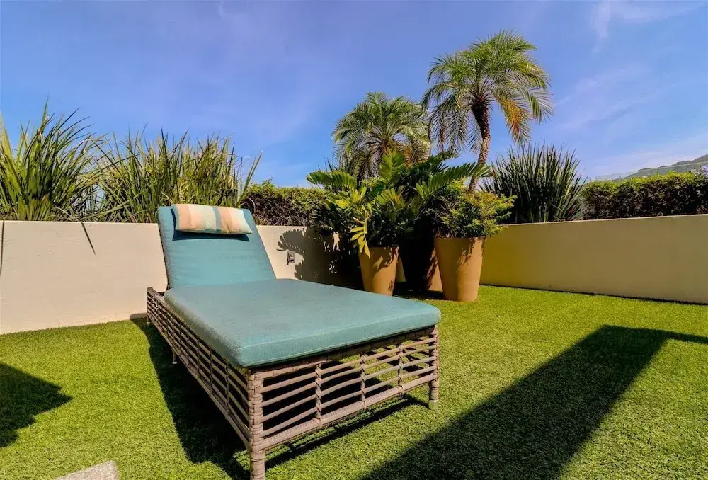 Romantic Zone Zenith 1 Bedroom