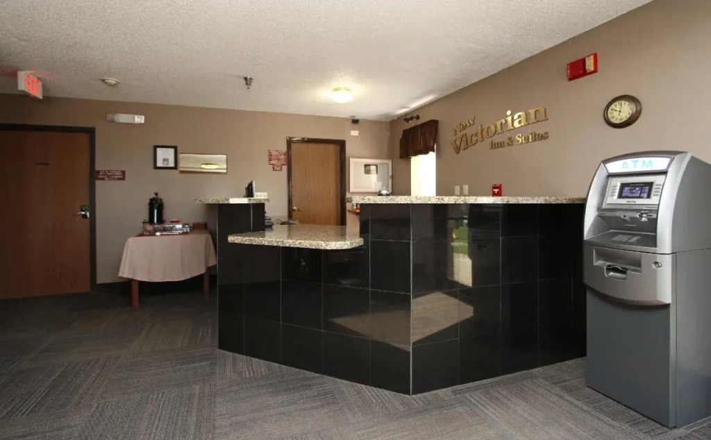 New Victorian Inn & Suites Lincoln