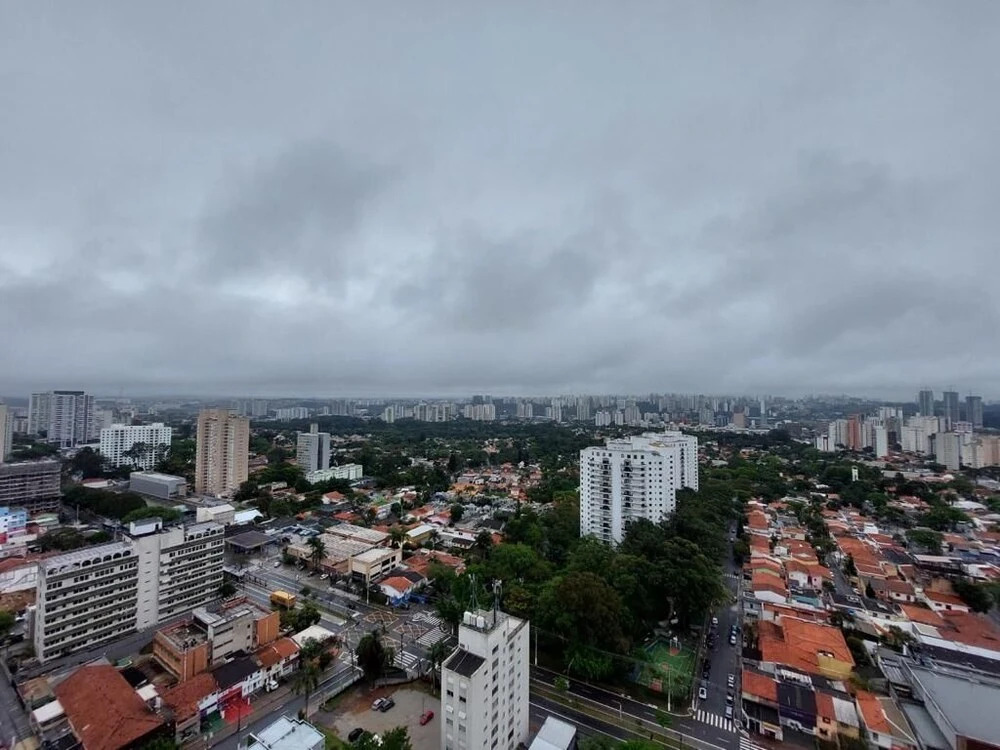 Apartamento novo ao lado do metrô
