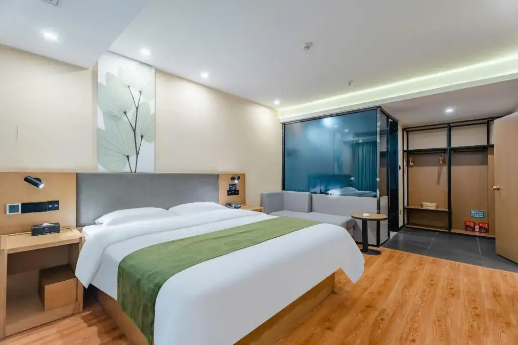 GreenTree Hotel (Kuixing Road, Fuyang high speed railway station)