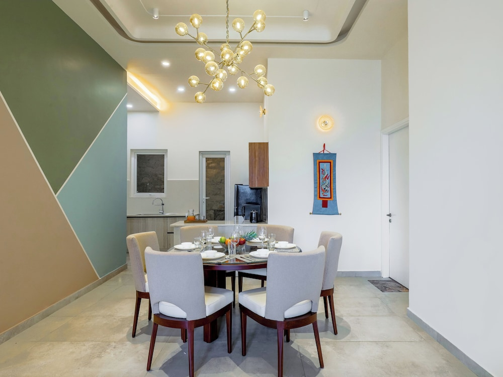 ELIVAAS Antarmann Casa Nova 4 BHK Villa
