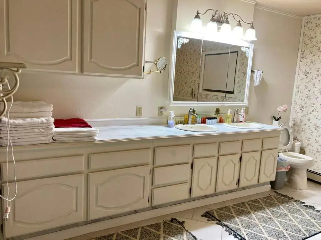 Spacious Resort Style Retreat Sleeps 20