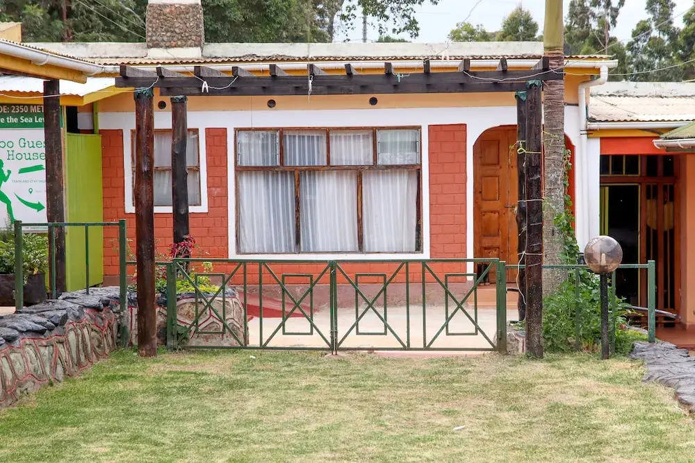 Too guesthouse-iten