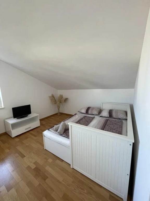 High Five Luxury House in Novalja
