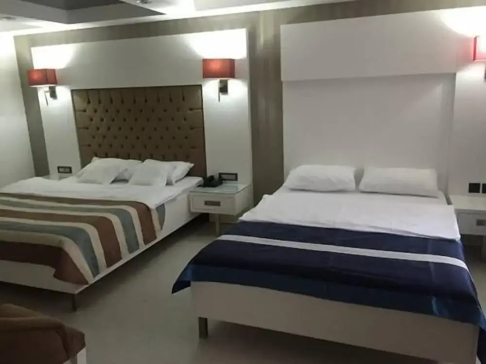 R S CİTY HoTEL