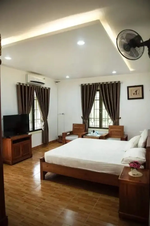 Mit Hilltop Villa
