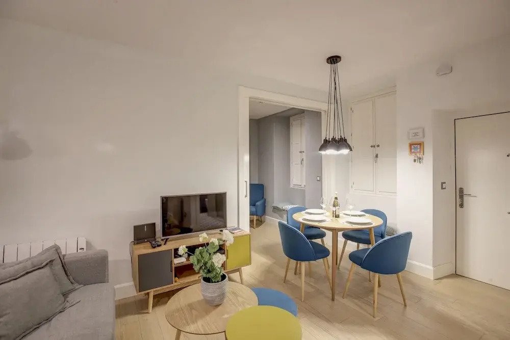 Stylish Apartment in Heart of Malasaña