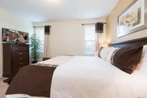 The Encore Club at Reunion - Eight Bedroom Home - EC029