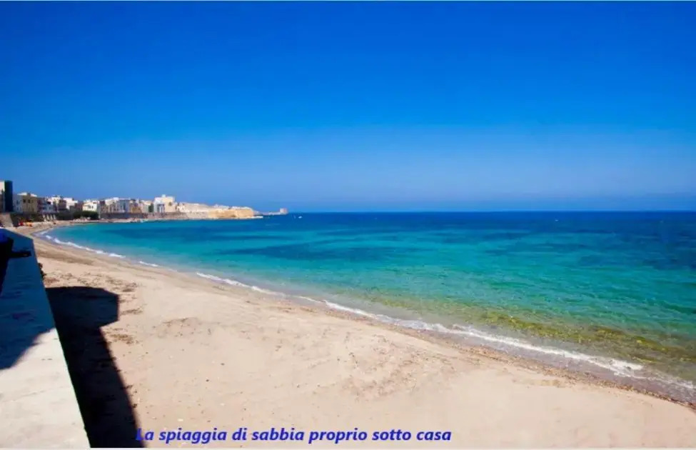 Be Mediterraneo, in centro sul mare - in the center Beach Front - 80 mq
