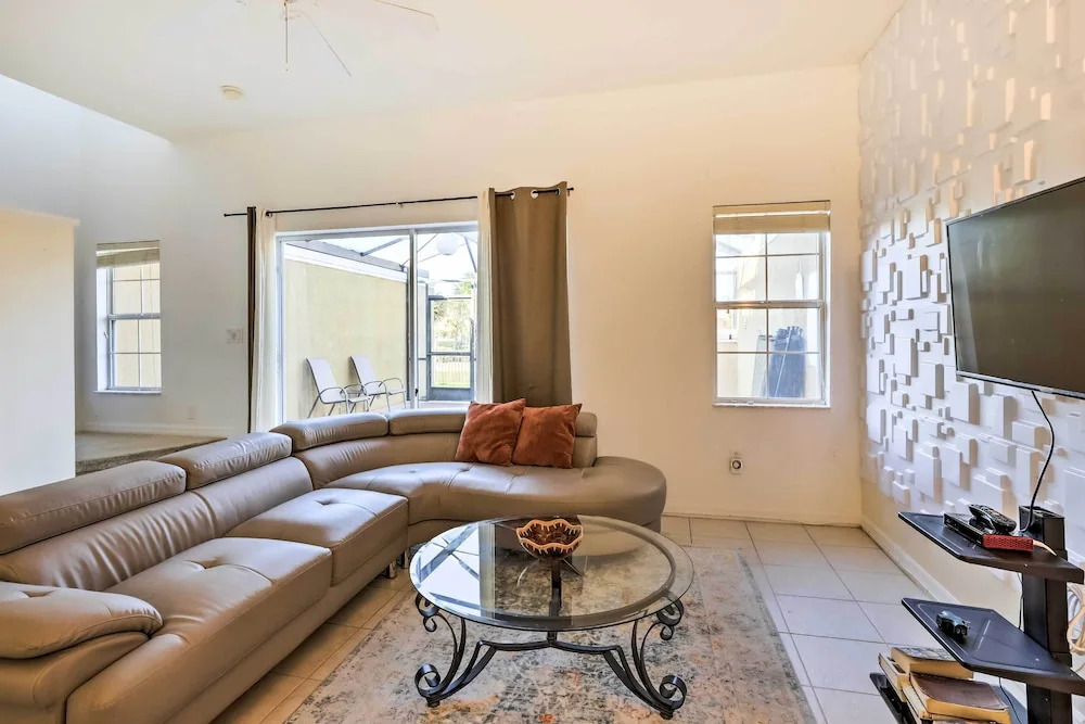 5 Mi to Disney: Resort Townhome w/ Private Pool