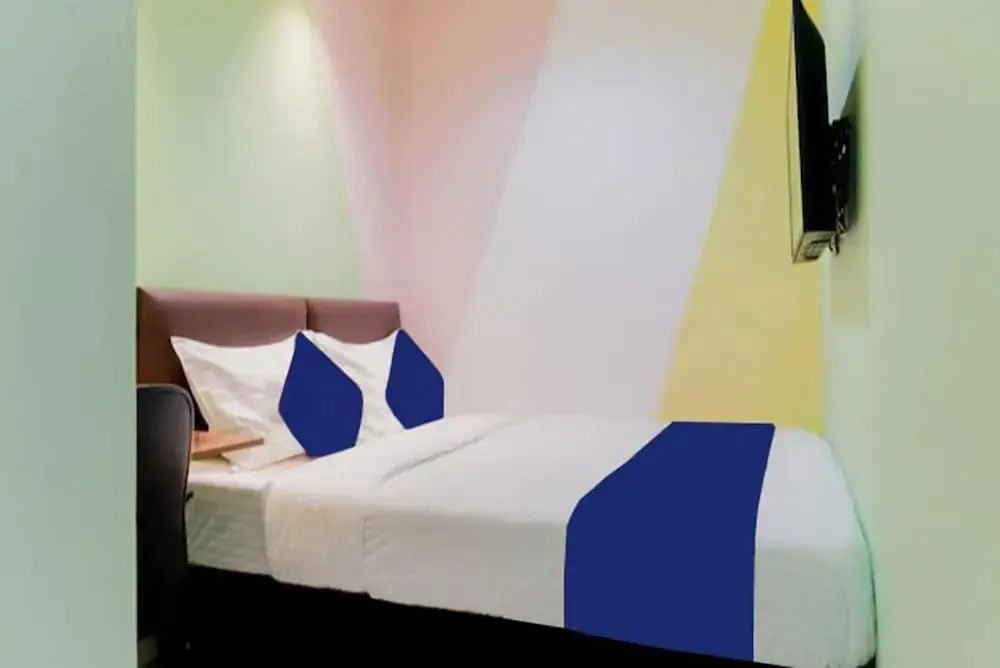 Ichiza Hotel