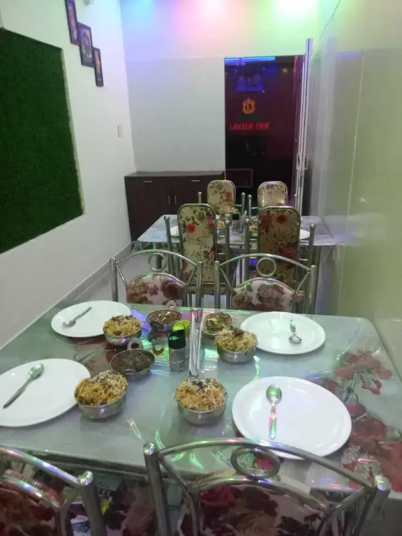 Hotel Lavish Inn
