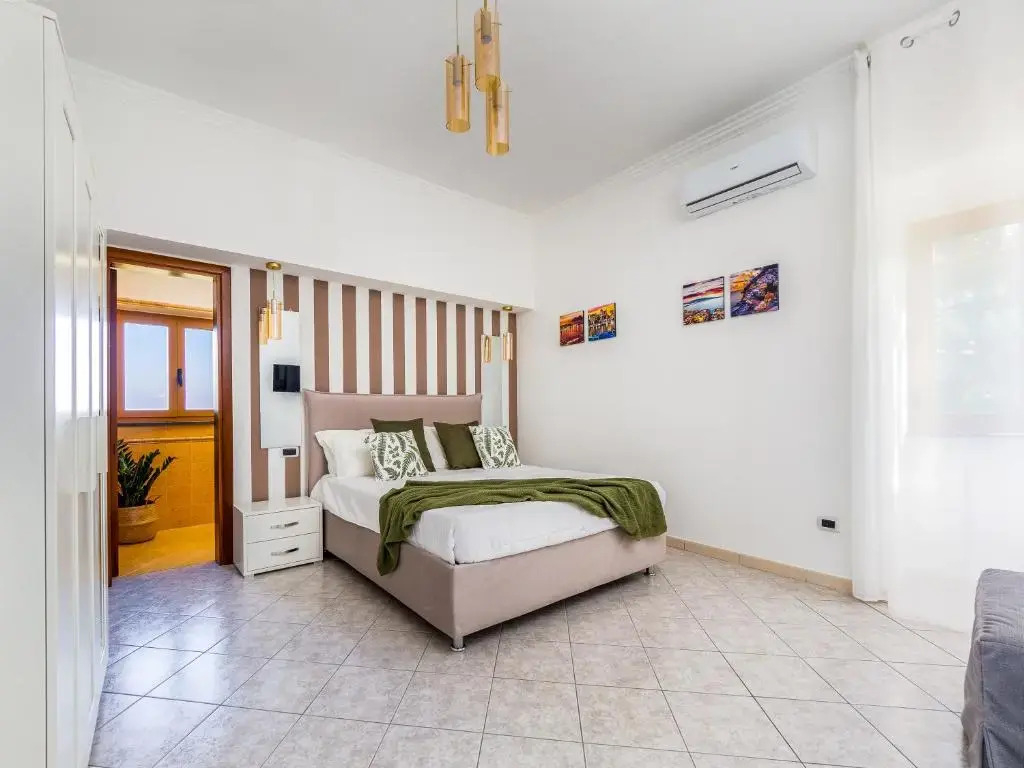 De Vivo Realty - Palazzo Russo