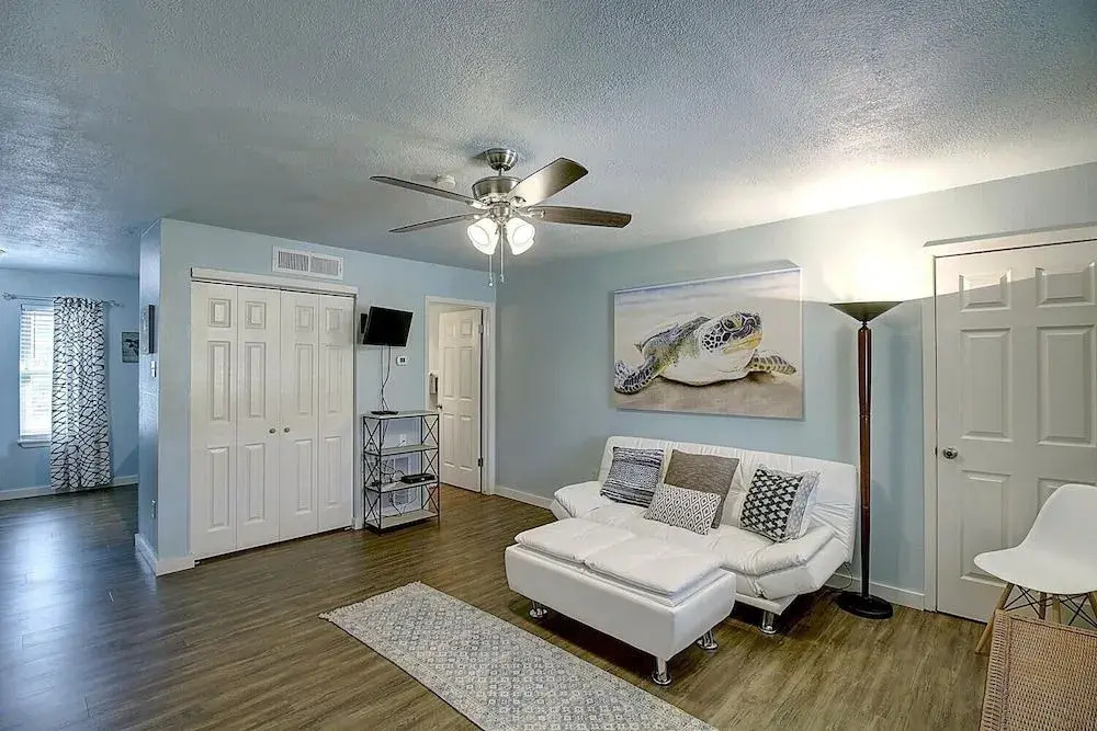 The Cozy Coconut condo