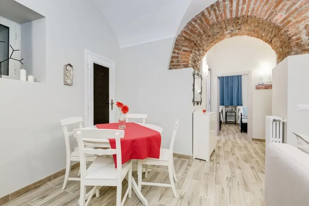 Lovely and Modern Flat 5 Minutes From Colosseo!