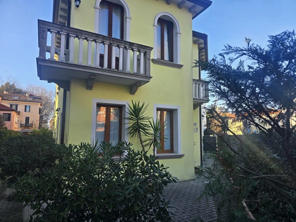 Marconi Lodge