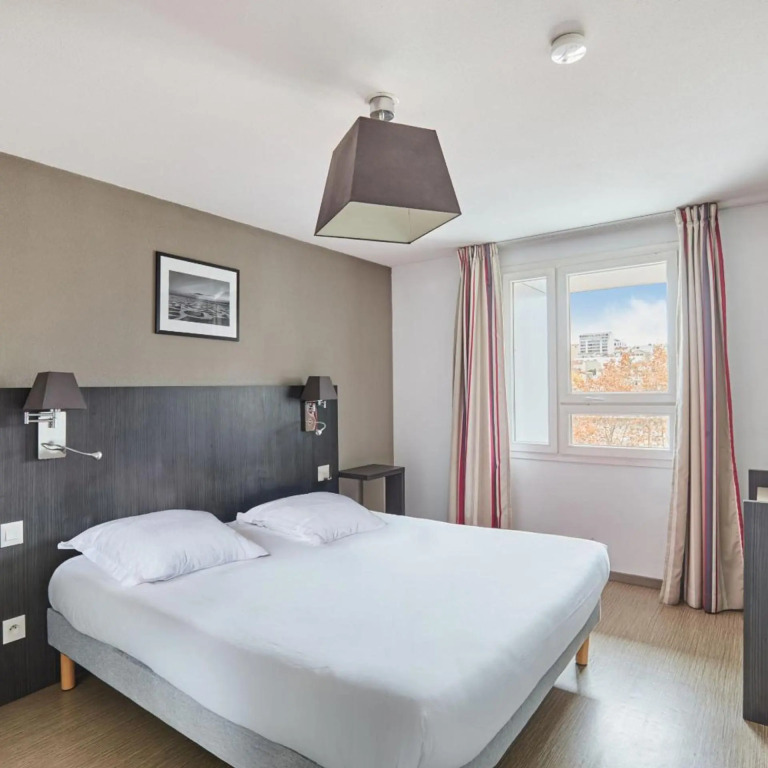 Apparthôtel Odalys City - Marseille Le Dôme