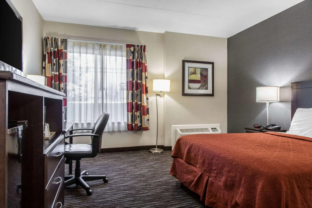 Quality Inn & Suites Danbury near University