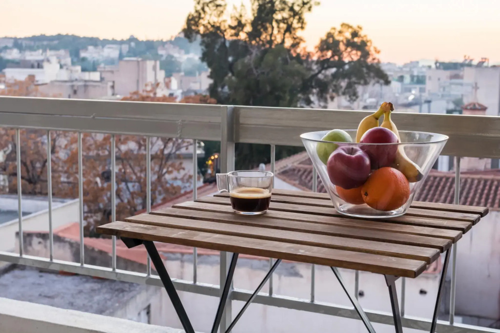 Loft at Historical Center of Athens w Acropolis View