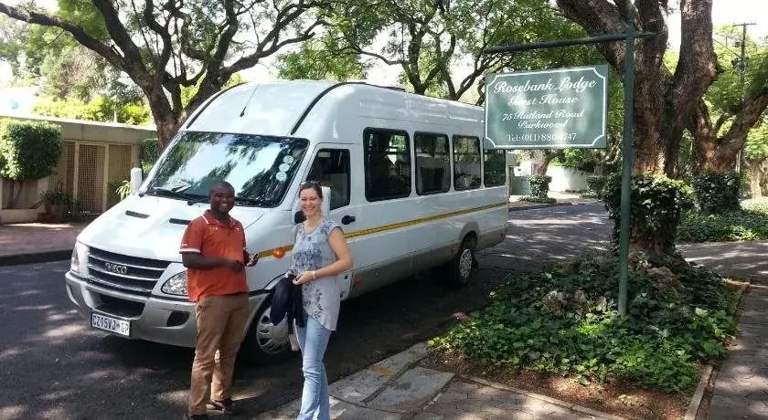 Rosebank Lodge Guesthouse by Claires
