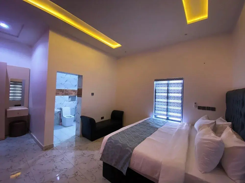 House 40 Residence