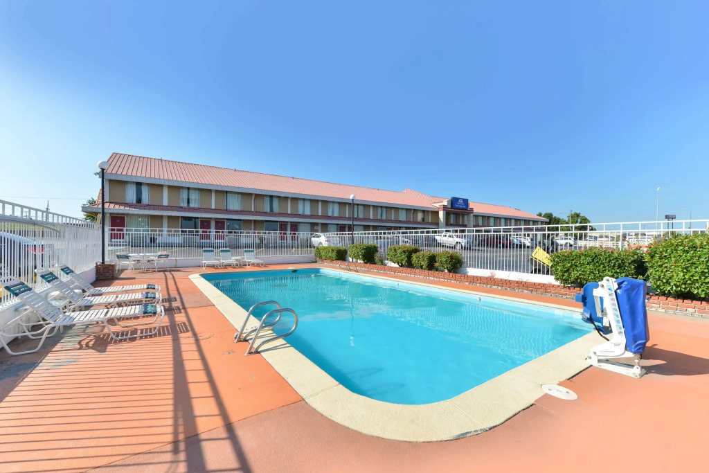 Americas Best Value Inn Tulsa I-44