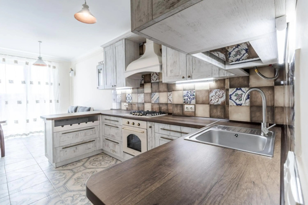 InshiApartments on Hazova str 4