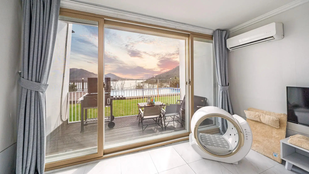 Geojae Glamdog Pet Friendly Poolvilla