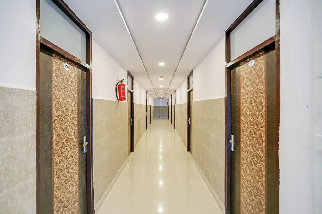 FabHotel Golden Stone