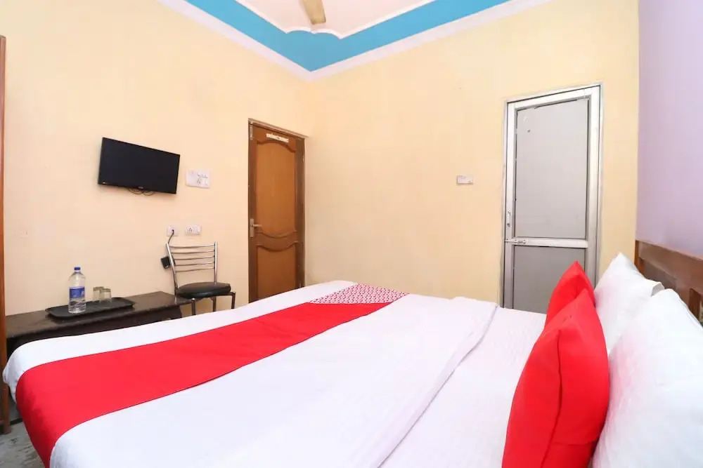 Hotel Regal 2 By OYO Rooms