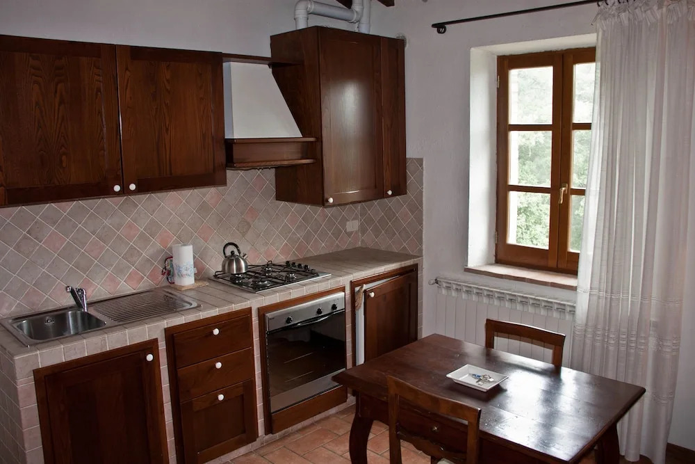 Agriturismo Chieteno con piscina e AC- Cetona