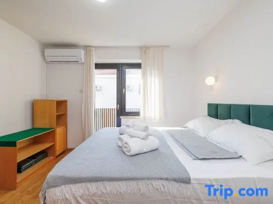 Charming Studio for 4 persons in Malinska