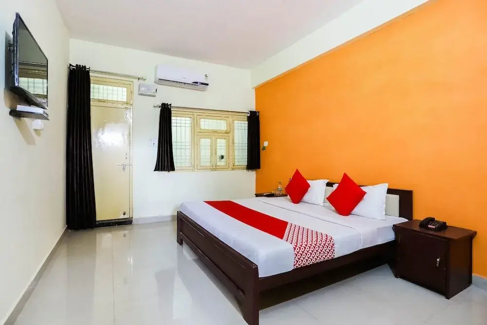 The Imperial Hotel by OYO Rooms