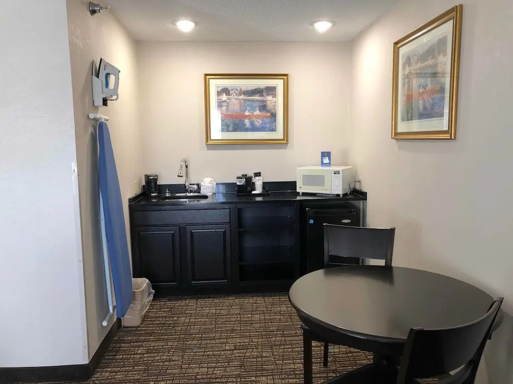 Baymont Inn & Suites Washington