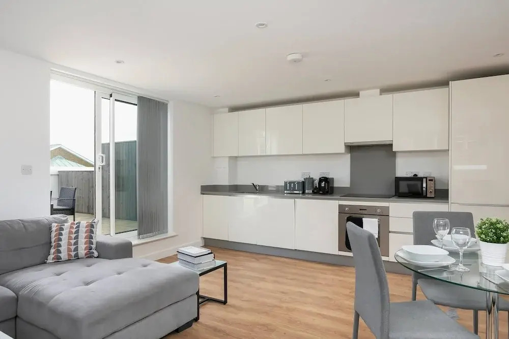 Skyvillion - Huge 4bed Apartment Wbalcony - Parking