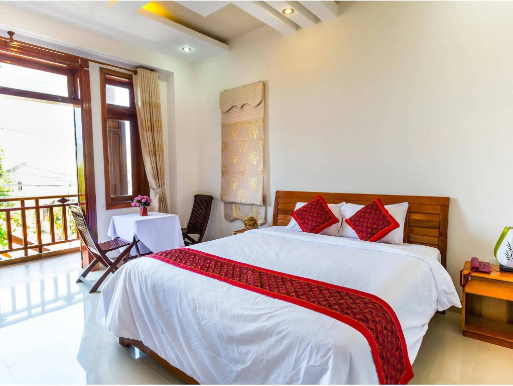 Hoang Thu Hostel
