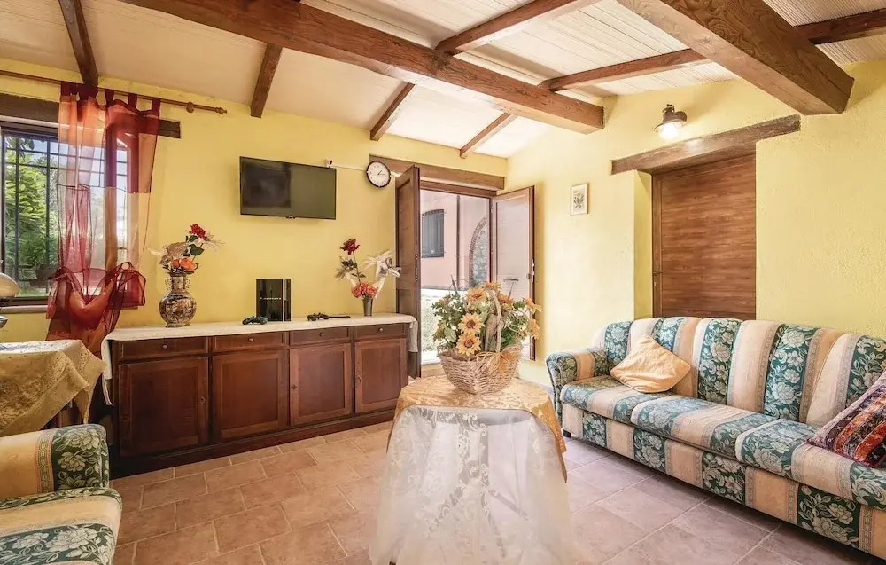 Stunning Home in Acquasparta -tr- With Wifi and 9 Bedrooms